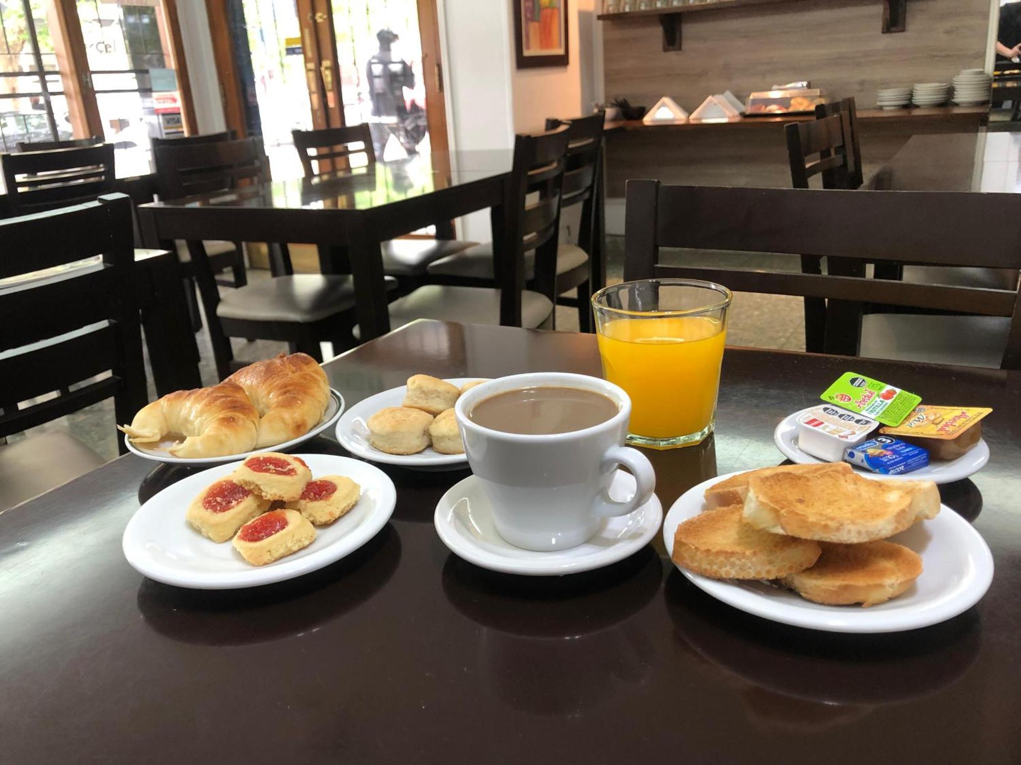 Hotel Tirol Mar del Plata Ngoại thất bức ảnh